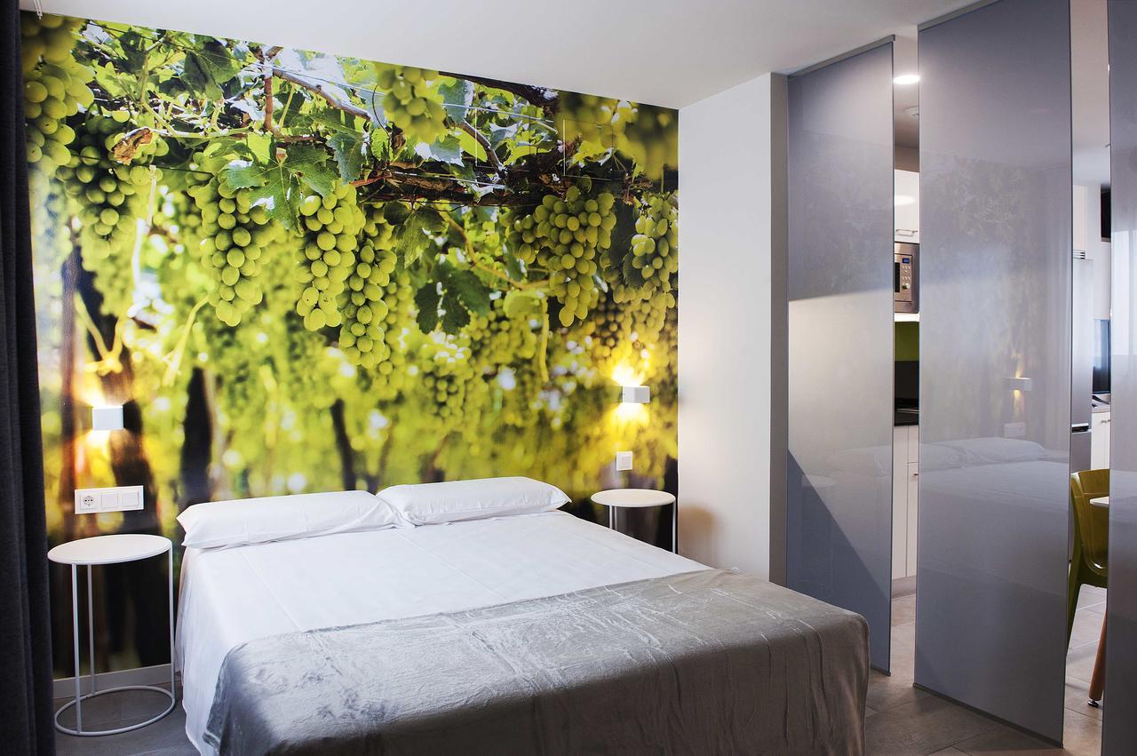 Apartamentos Divan ビトリア・ガステイス エクステリア 写真
